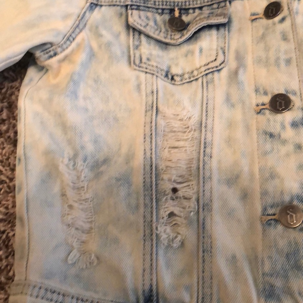 Jean Jacket - Picture 3 of 4